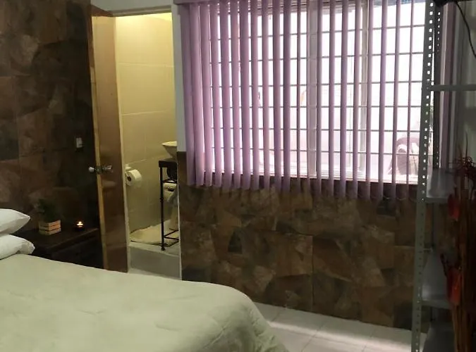 Hostal “ El Sol “ Guest house *